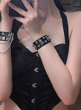 皮质手圈手饰品y2k手环朋克风配饰小众复古手链女生男生潮街舞