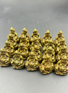 尼泊尔藏传利马黄铜錾刻黄财神小摆件随身藏佛实心迷你铜佛像饰品