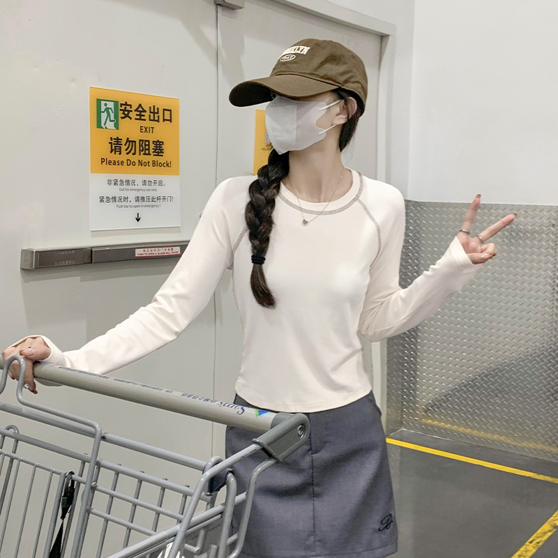 KWV真维斯杏色长袖t恤女2025新款春秋修身显瘦内搭上衣打底衫