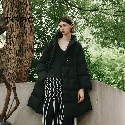 台绣新中式羽绒服女国风流苏盘扣优雅宽松鸭绒保暖外套冬J37322