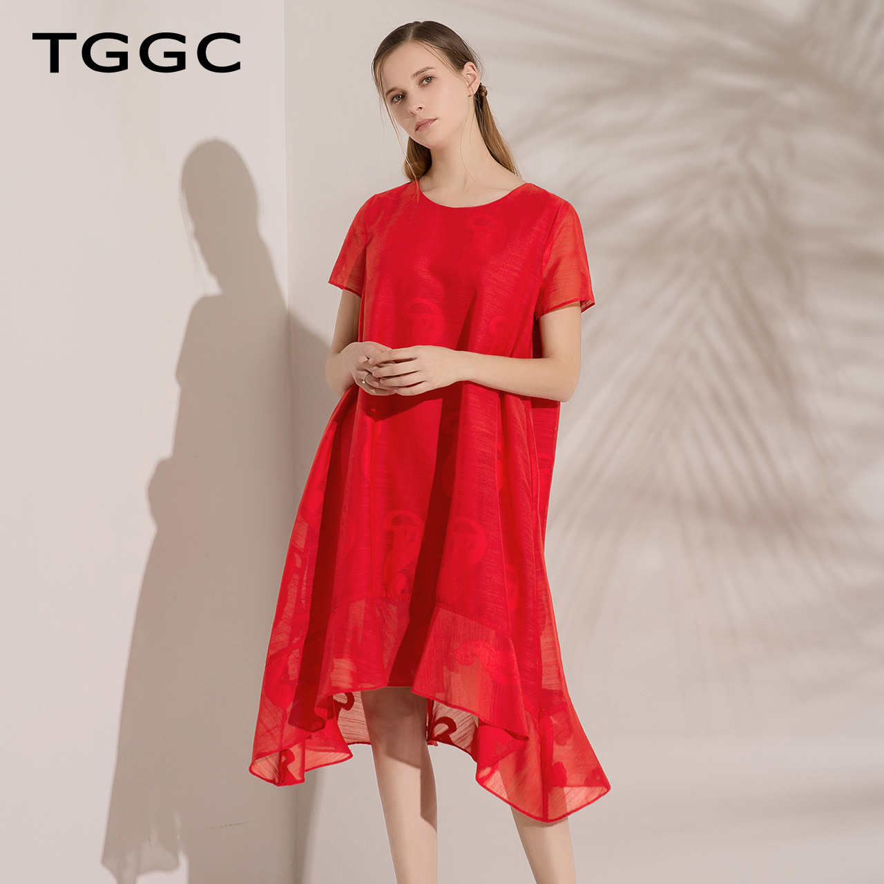 TGGC 2018ÄêÏÄ×°ÐÂ¿î ÆøÖÊÊçÅ®ºÉÒ¶±ß´¿É«Öг¤¿î¿íËÉÁ¬ÒÂȹF22657
