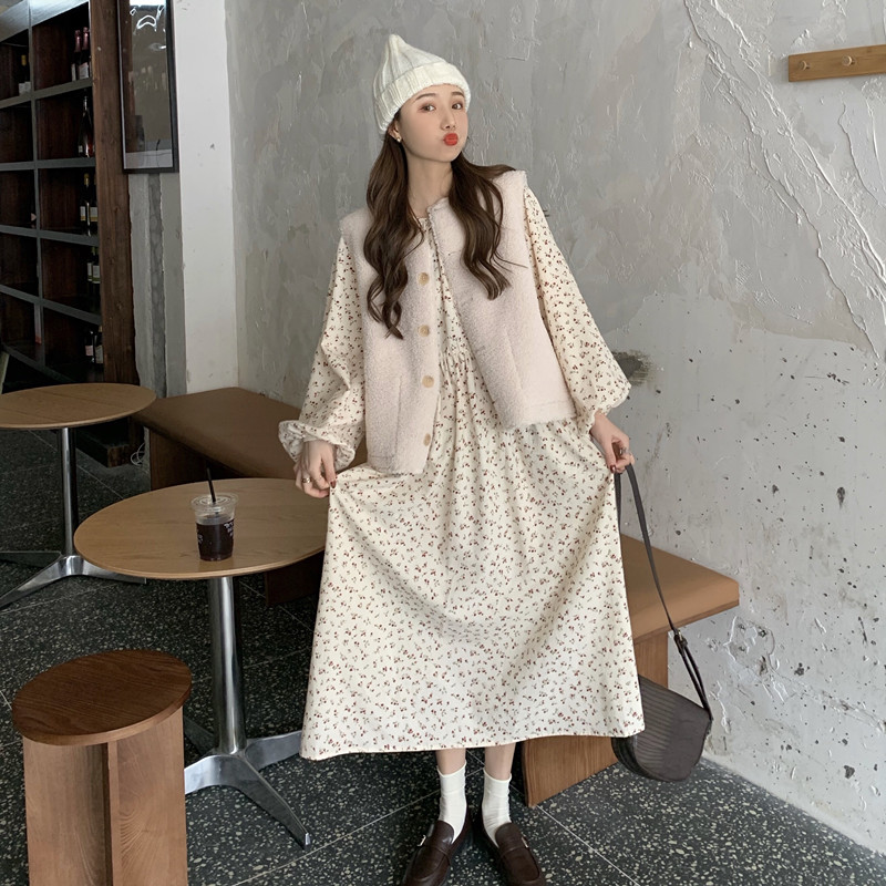 Real shot real price Han Feng wears imitation Lamb Fur Vest + thickened ground Floral Dress