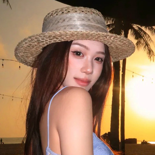 老钱风镂空平顶咸草编织草帽女夏季法式海边沙滩度假风遮阳帽子潮