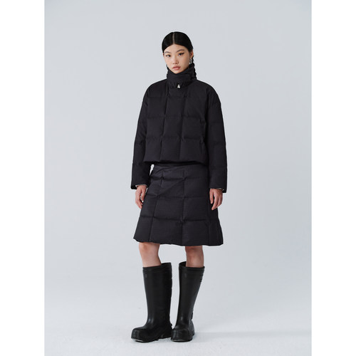 立领绗缝格纹羽绒外套