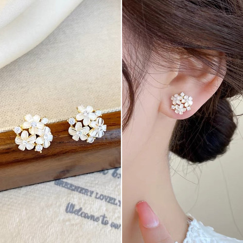 春夏小清新贝壳花朵锆石耳钉