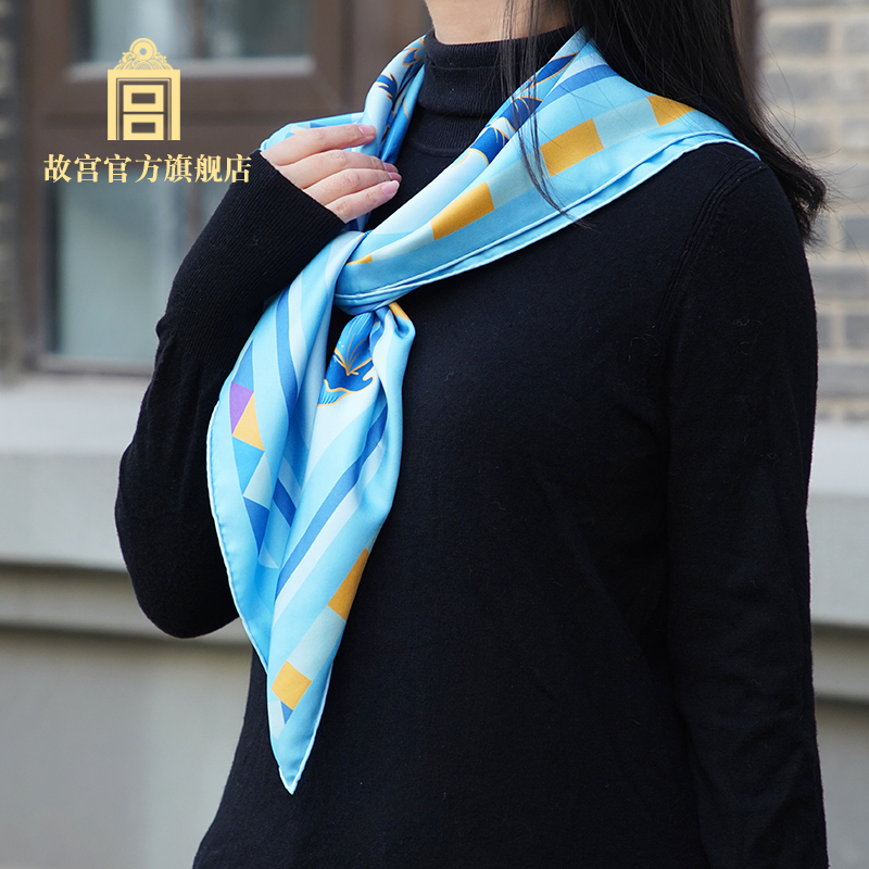 故宫芳翠满庭艺术方巾