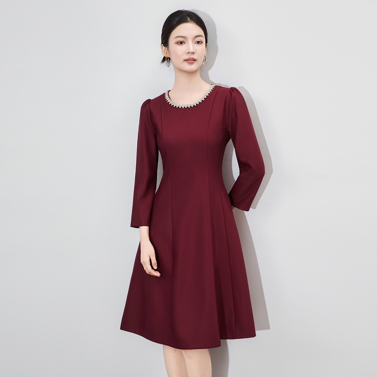 新款2512906-南油轻奢高货女装重工钉钻领收腰修身显瘦连衣裙小