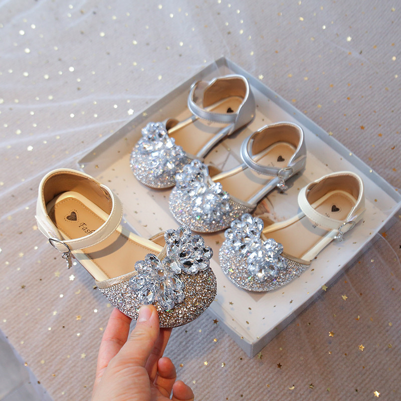 真皮女童公主鞋春夏儿童水晶包头凉鞋2025新款皮鞋软底小女孩单鞋