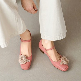 2026新款法式复古风真皮玫瑰花玛丽珍女鞋一字扣带方头单鞋子