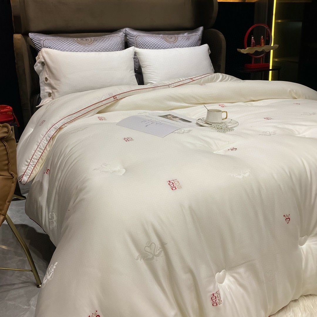 婚庆天丝色织提花纤维被
