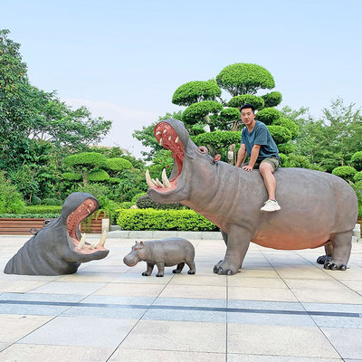 定制户外大型河马玻璃钢雕塑公园水池园林景观动物装饰动物园美陈