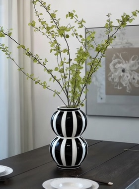 都市欧普风黑白条纹花瓶摆件