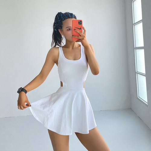 网红款防走光速干露背运动连衣裙