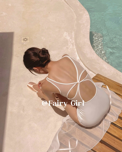 『梦幻芭蕾』韩国ins泳衣女性感女神美背镂空高级感连体泳装