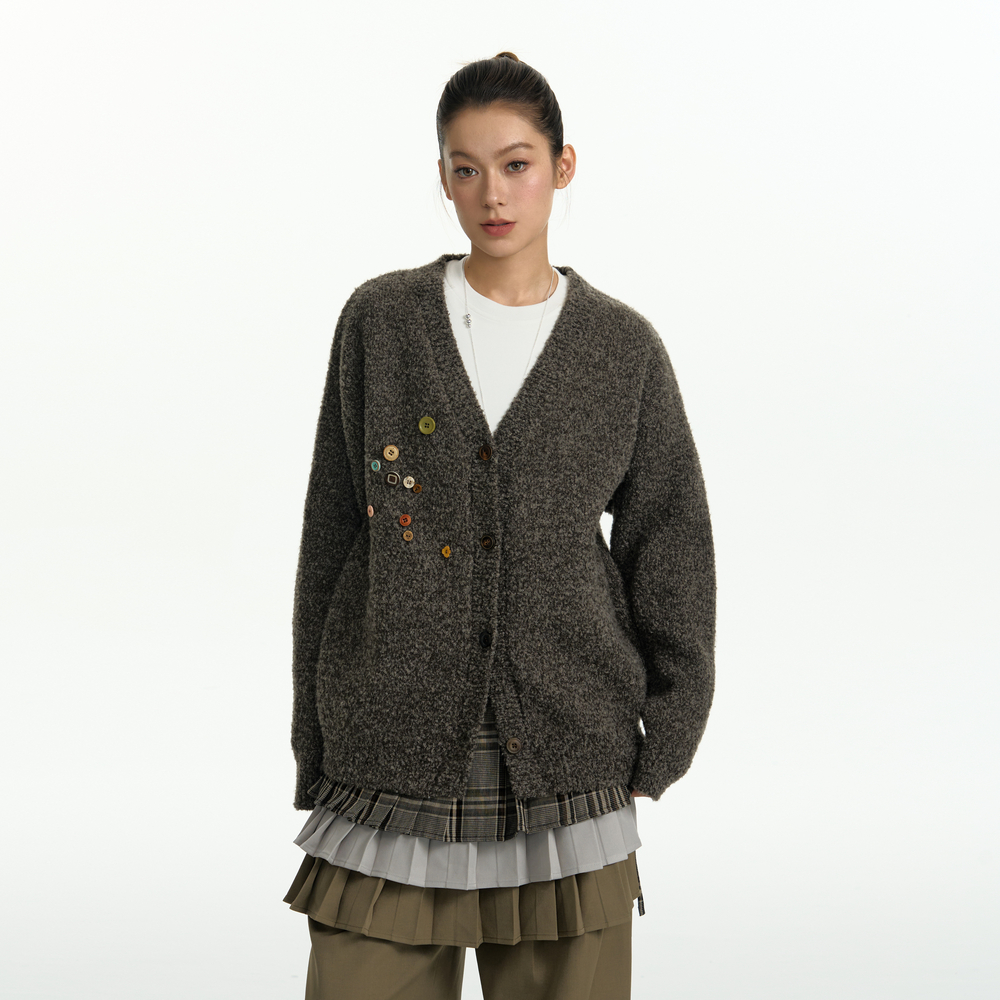 TGNS多扣子圈圈毛衣开衫女秋小众设计感V领情侣针织外套慵懒上衣