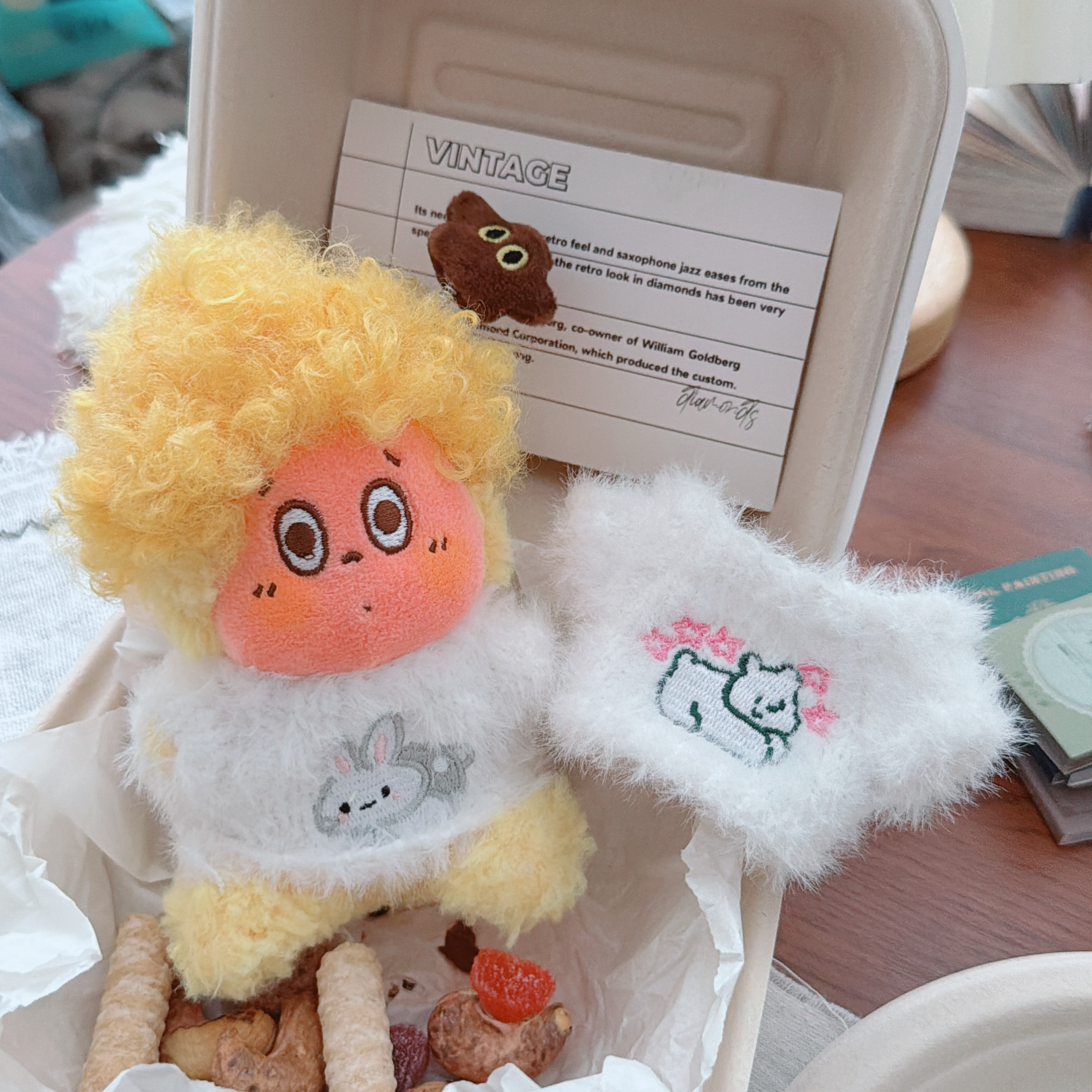 卡通风爆炸头仅售衣服着替白色