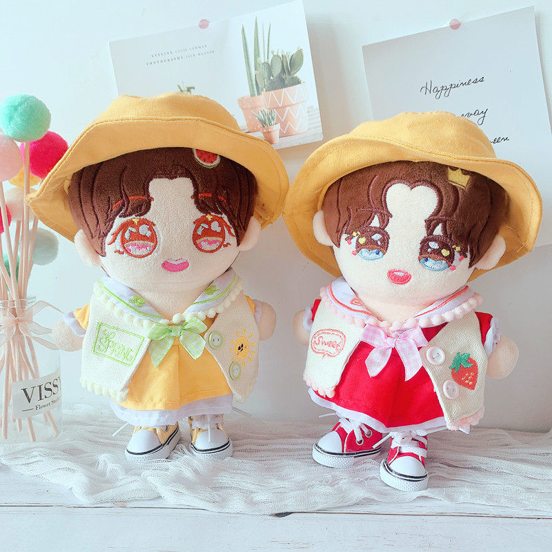 现货 小清新马甲少女公主裙子20厘米套装20cm娃衣布娃娃明星娃娃