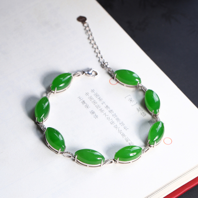 和田玉苹果绿冰底马眼裸石镶嵌18k白金款式经典日常百搭老料玉石