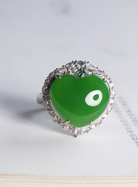 和田碧玉苹果绿爱心戒指吊坠两用款18k金镶嵌款式精致时尚