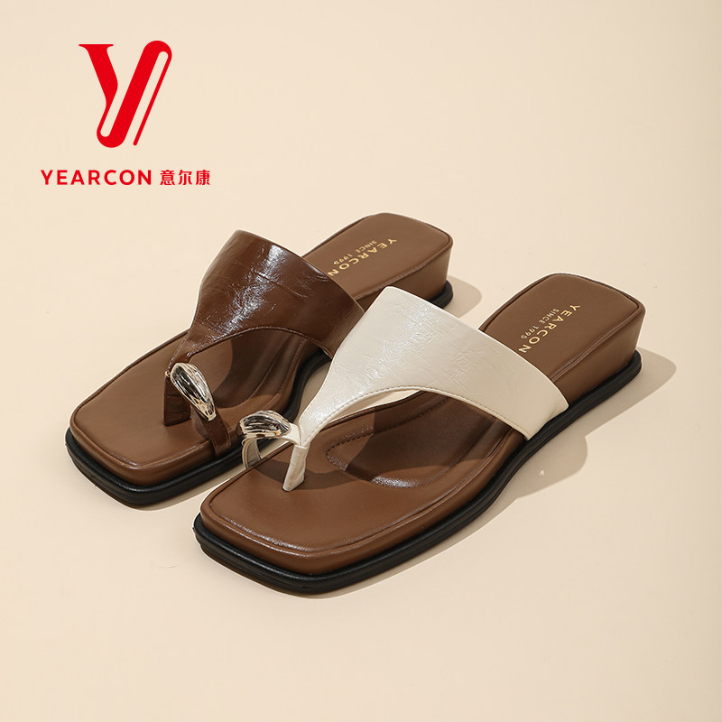 意尔康2026夏季新款法式方头一字拖女鞋坡跟外穿气质高级感凉拖鞋