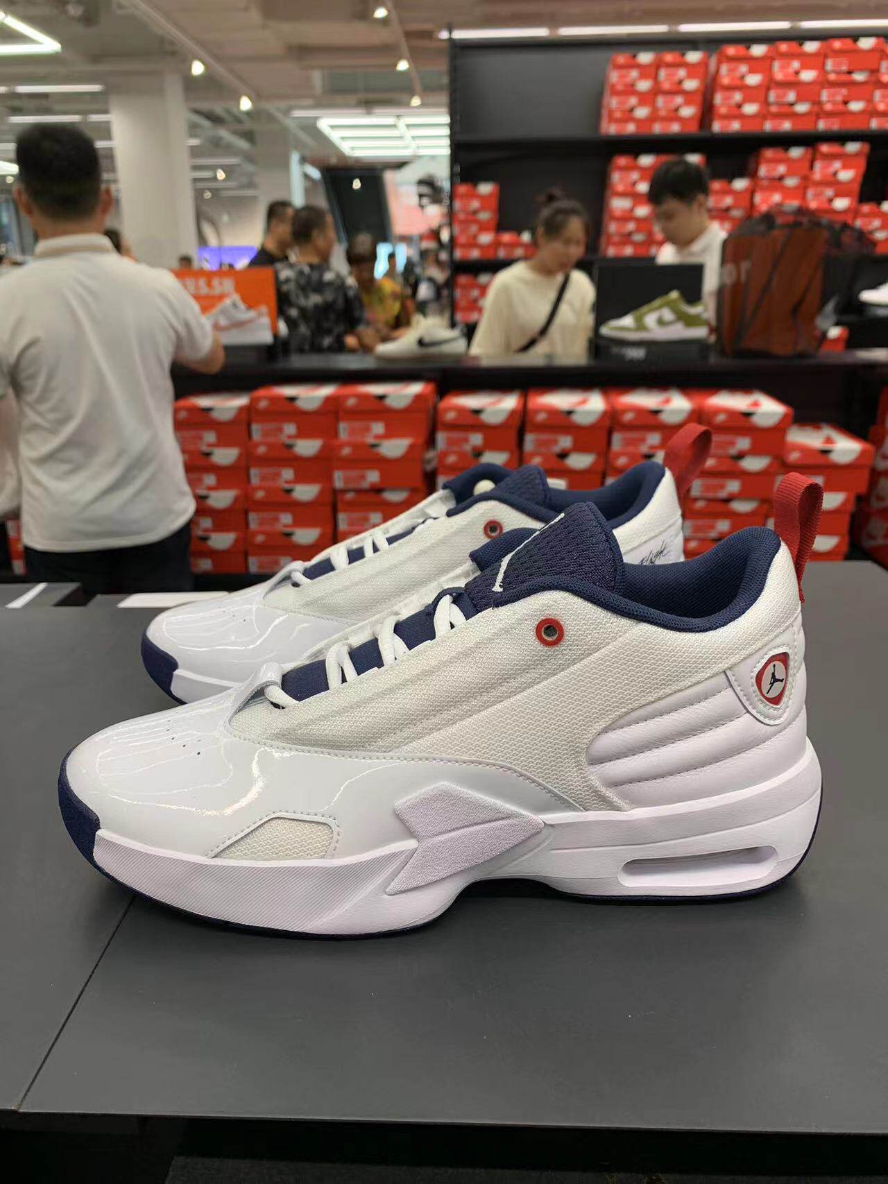耐克Jordan Max Aura 6 运动 生活休闲鞋 男款FQ8298-100