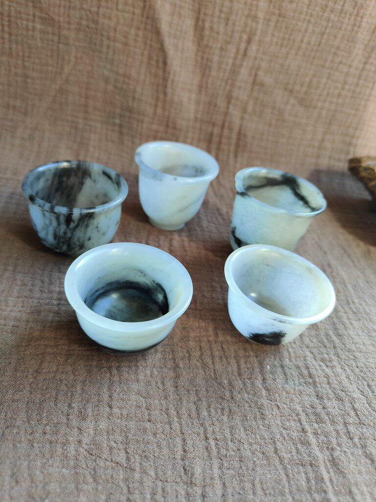 新疆和田玉籽料青花杯子