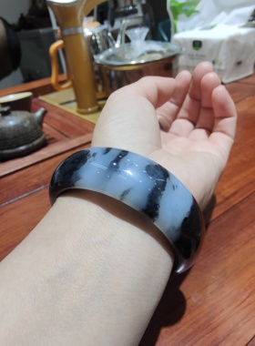 青墨玉苑属于你的水墨丹青新疆和田籽料墨白意境青花和田玉手镯