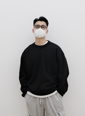 何青菜 MYCC 秋冬上新纯色定制面料宽松阔版溜肩内搭单穿长袖T