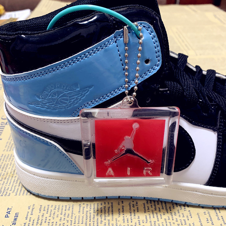 适配乔aj1234567890飞人联名塑料吊牌挂件鞋扣大魔王铭牌挂饰