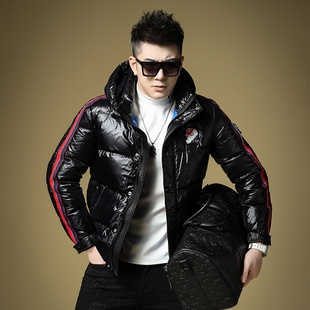 黑色亮面加厚外套高端潮牌徽章连帽白鸭绒羽绒服 新款 欧货男装 冬季