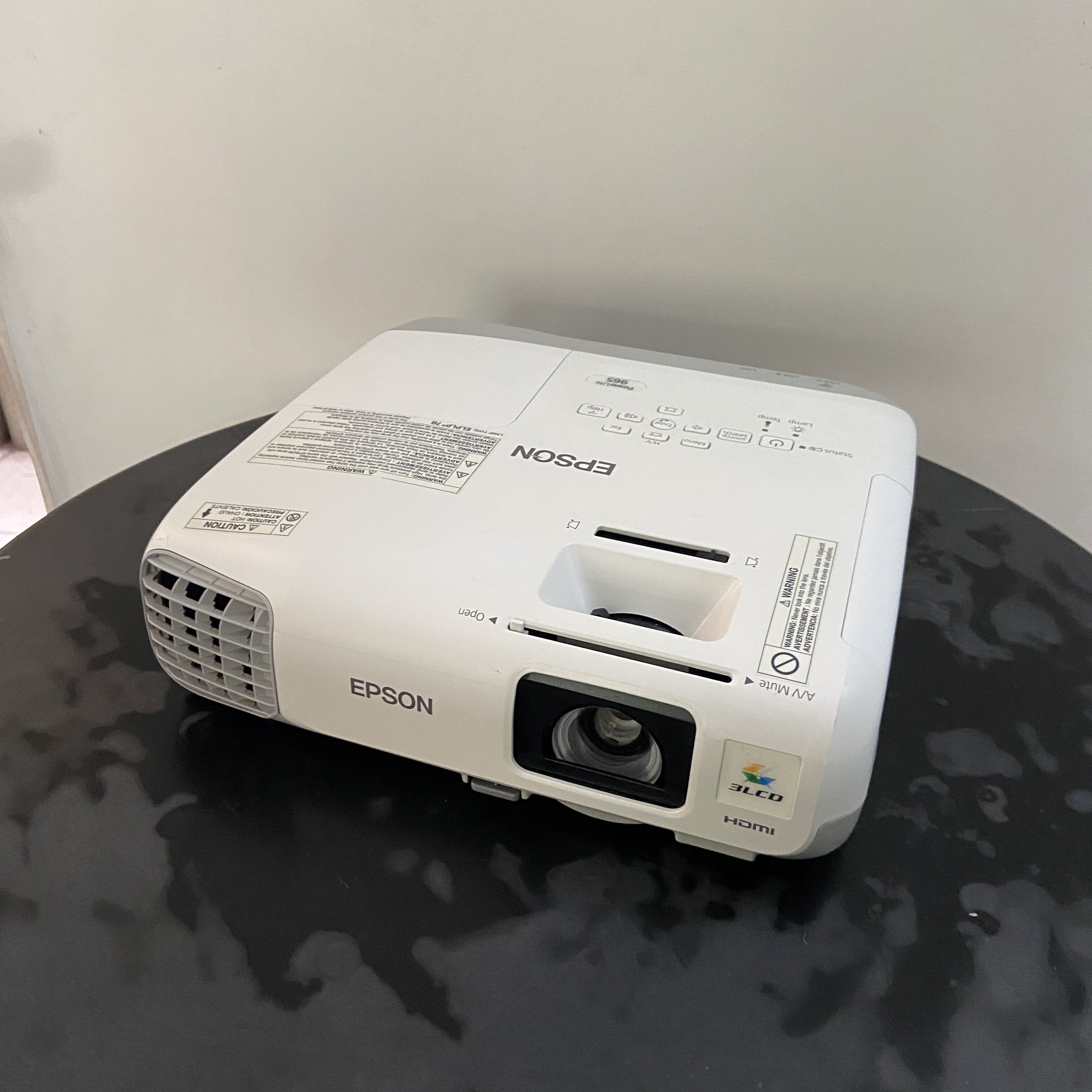 Epson/爱普生 X30/X25 3500流明HDMI 高清高亮侧投会议办公教学培训家用投影仪白天开窗直投