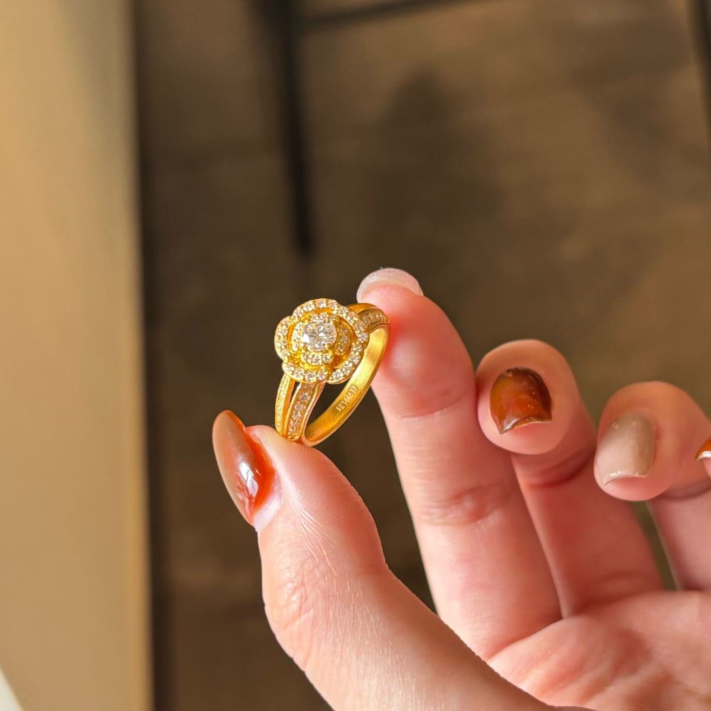 黄金星耀玫瑰花戒指 足金999镶莫桑钻对戒结婚订婚送女友生日礼物