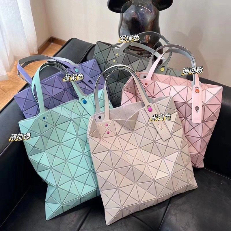 三家菱格彩钉六格托特包手提包休闲通勤折叠包腋下包拼接,箱包皮具/热销女包/男包,腋下包,淘宝优惠券,粉丝福利购,淘宝优惠卷