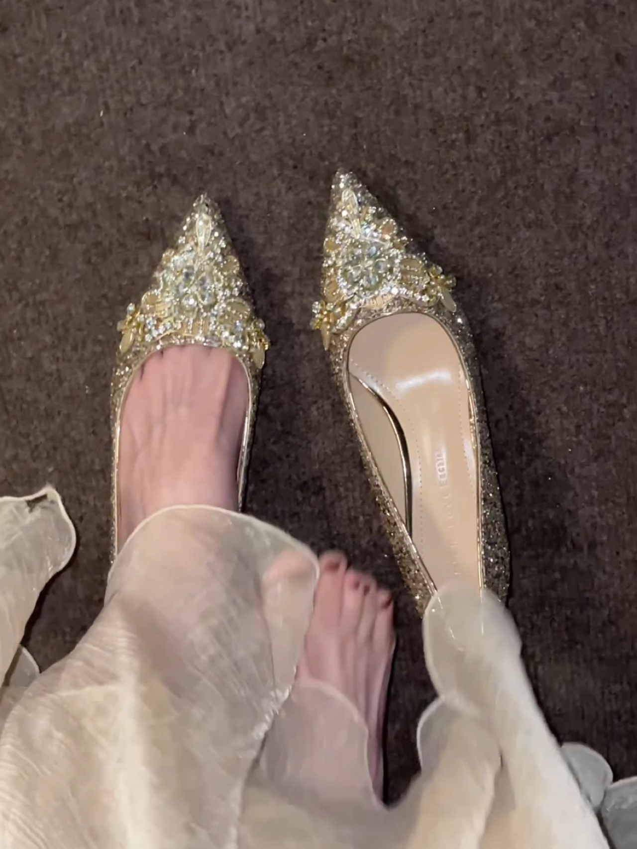 新娘鞋女尖头细跟高跟鞋不累脚