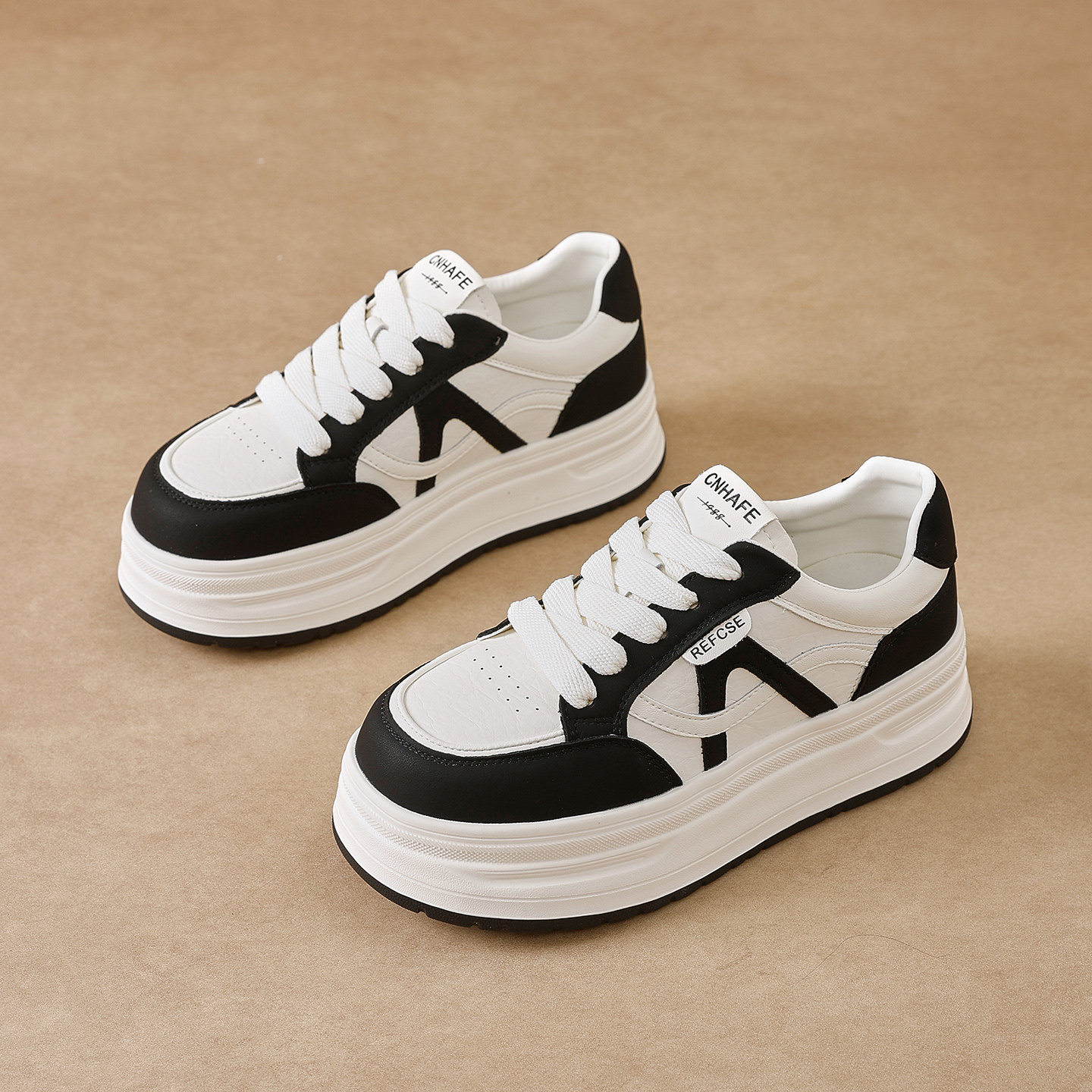 厚底增高黑白熊猫板鞋女INS潮2025新款春秋百搭显脚小真皮小白鞋