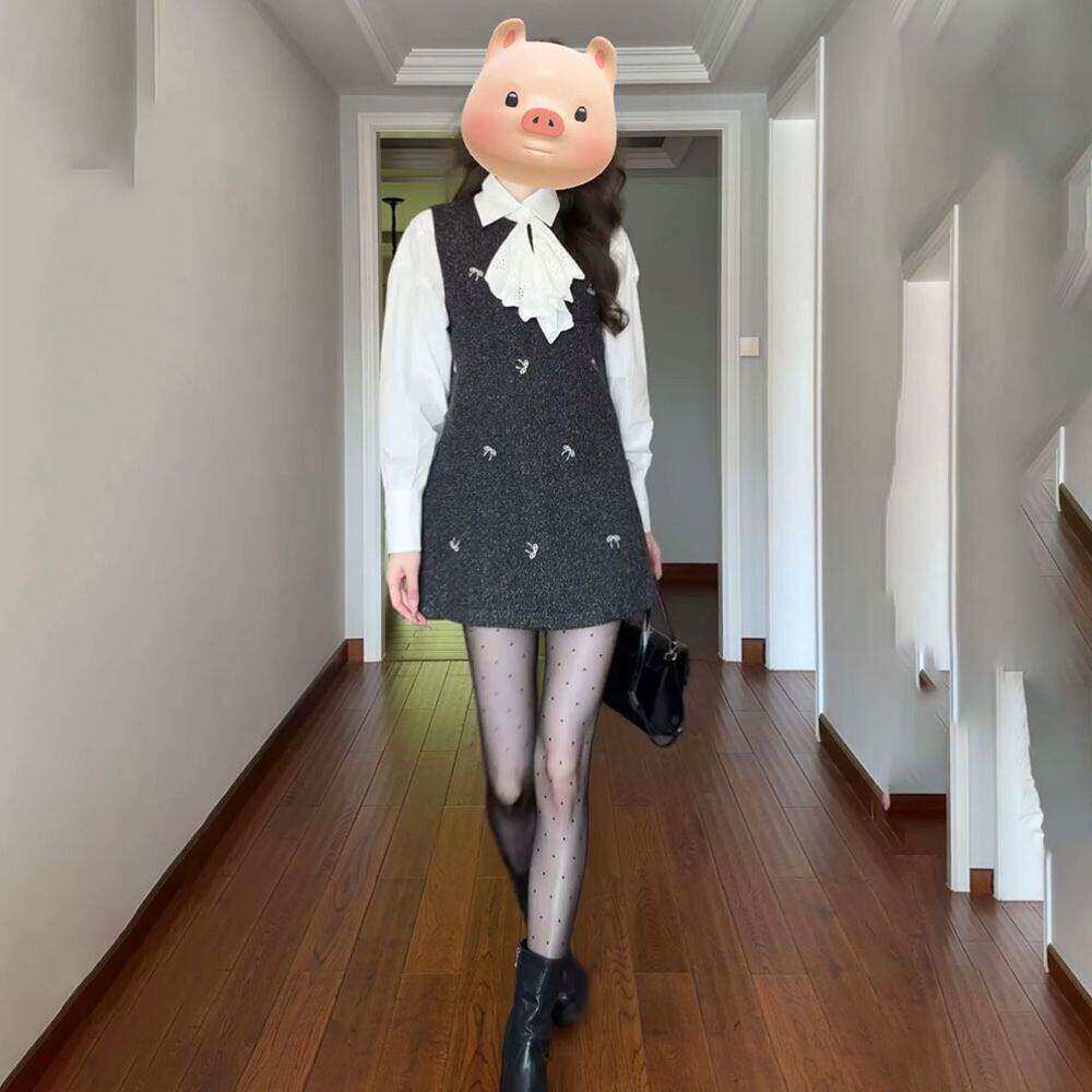 日系甜美慵懒风复古蝴蝶结针织背带连衣裙女秋冬白色衬衫两件套