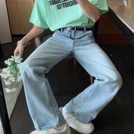 Hualun浅蓝色系男生夏季穿搭牛仔裤男款宽松直筒裤子cleanfit男裤