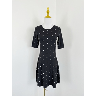 女士圆点毛衣裙 新款 修身 显瘦圆领小个子针织裙2026春季