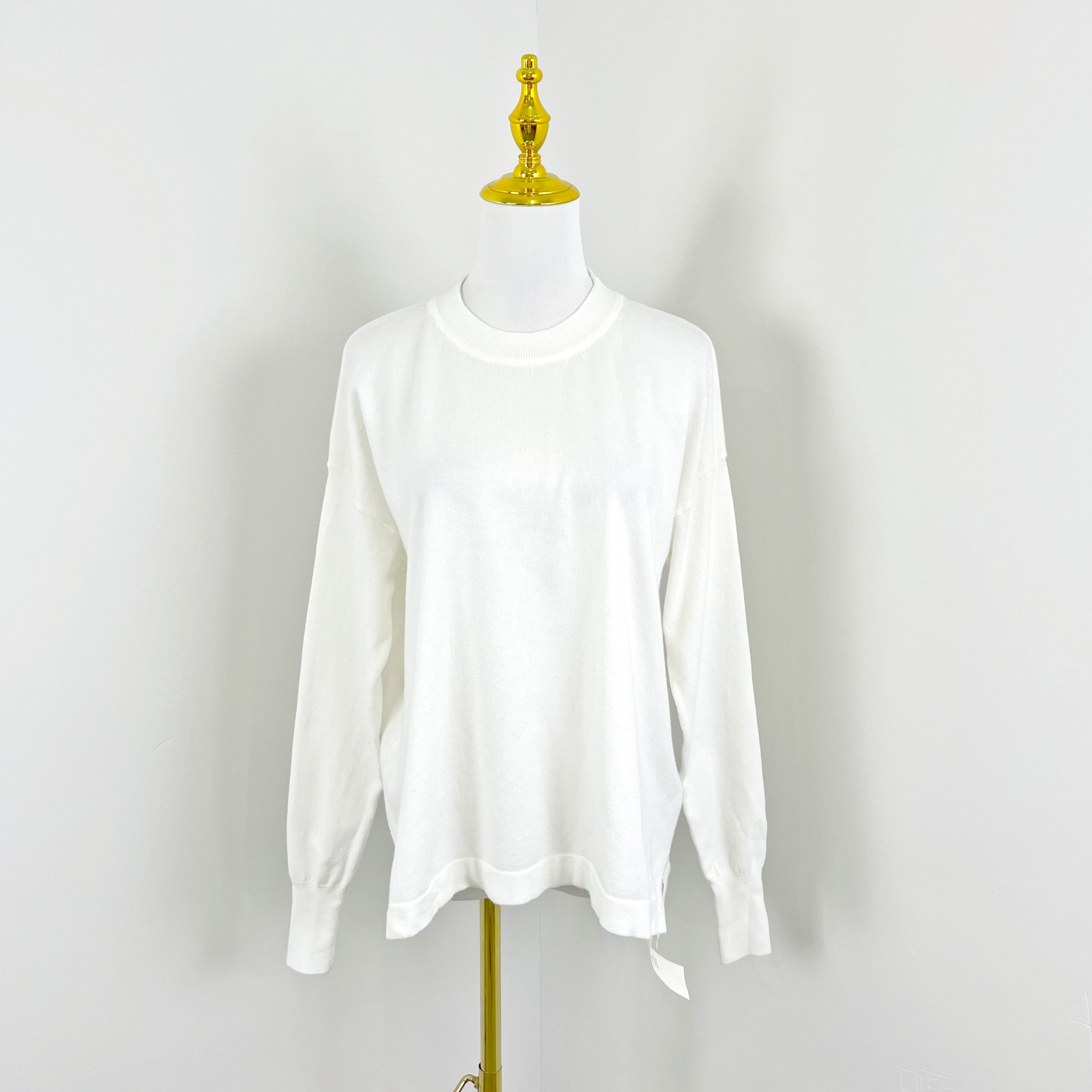 B7200日单新款女简约净版针织衫柔软舒适打底衫前短后长圆领毛衣