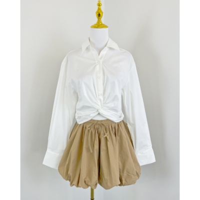 K2134春季新款女装短款设计感衬衫+减龄花苞裤套装时尚小众两件套