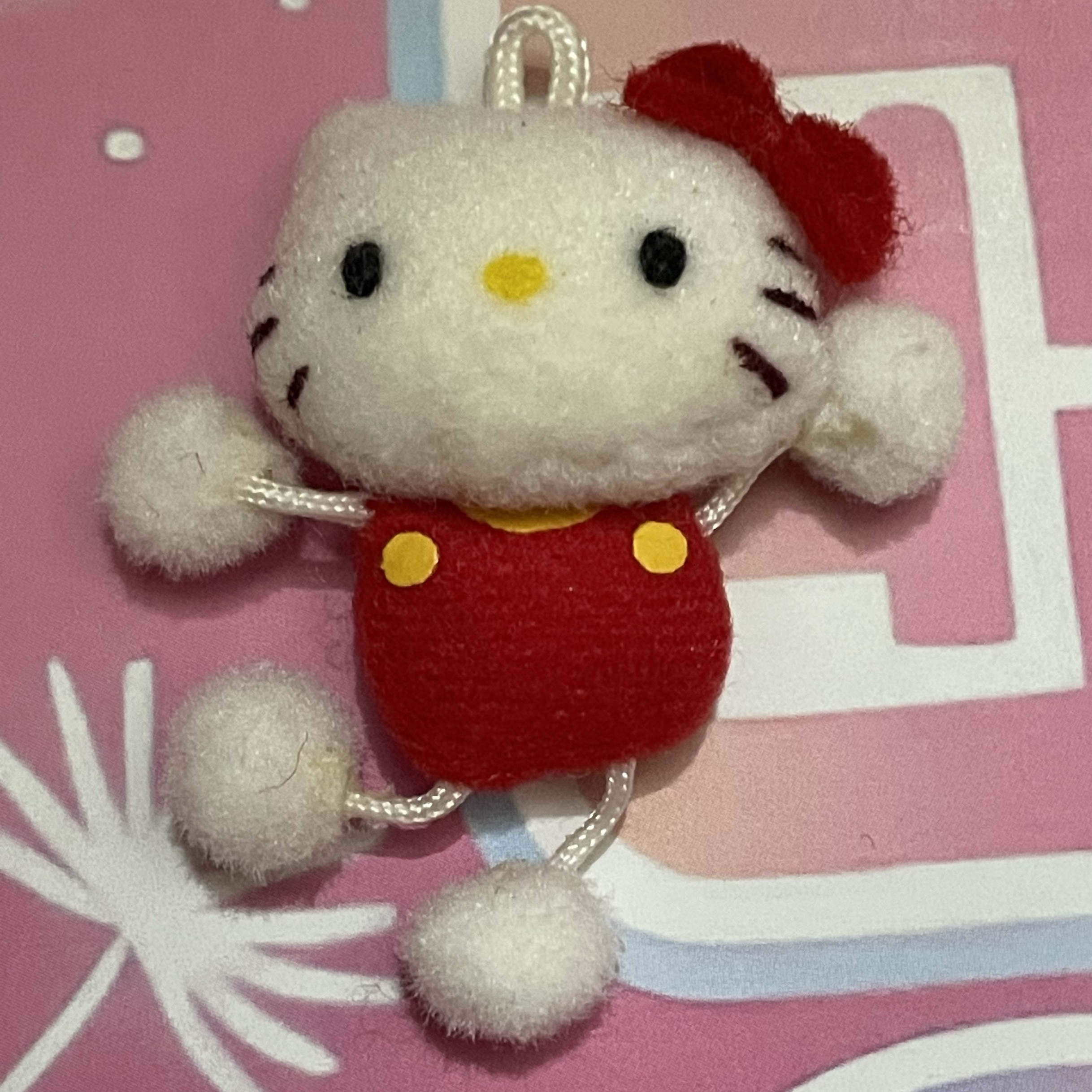 hollekitty迷你毛绒挂件可爱吊脚包挂饰趣味手机钥匙扣送朋友礼物
