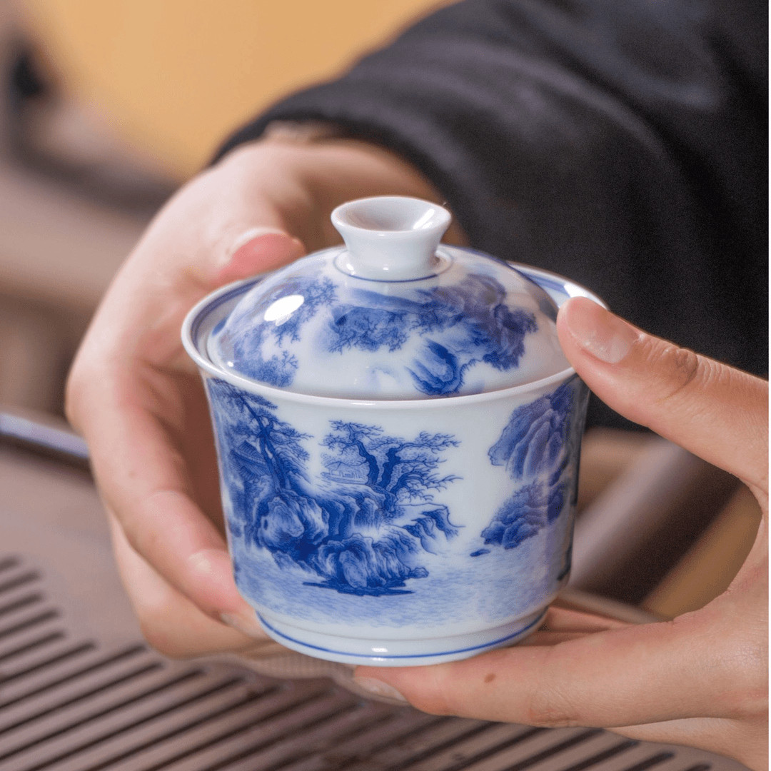 景德镇陶瓷盖碗青花山水三才泡茶碗功夫茶具青花瓷仿古泥家用高档