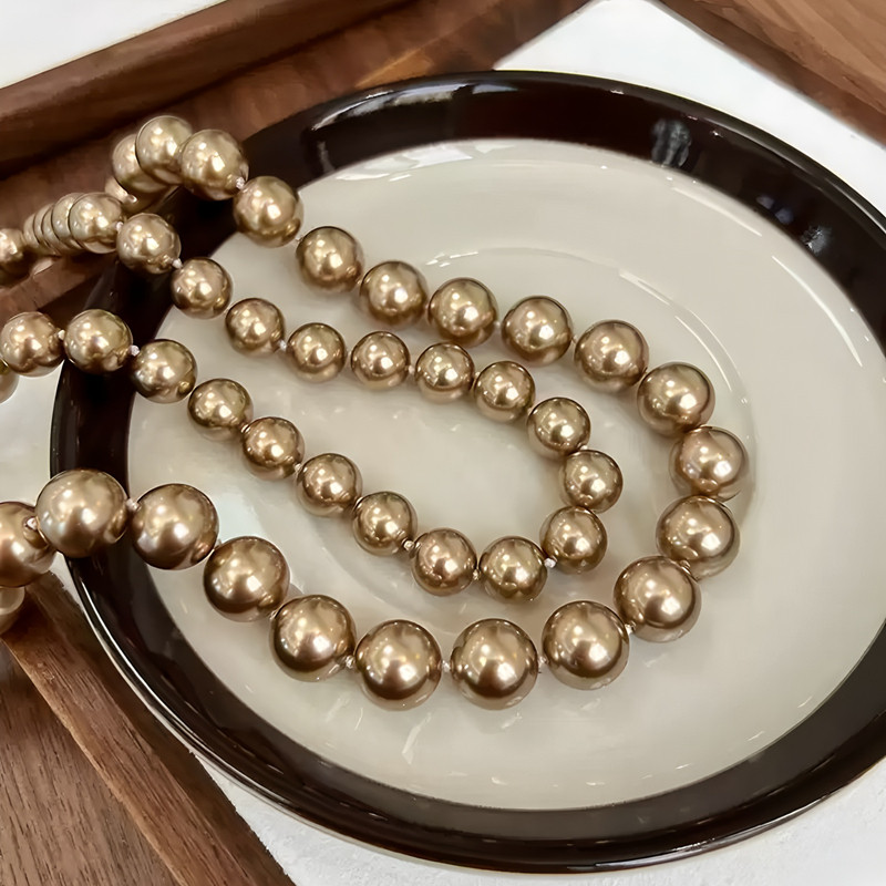 美拉德咖色施家珍珠项链女轻奢小众摩卡金棕色毛衣链