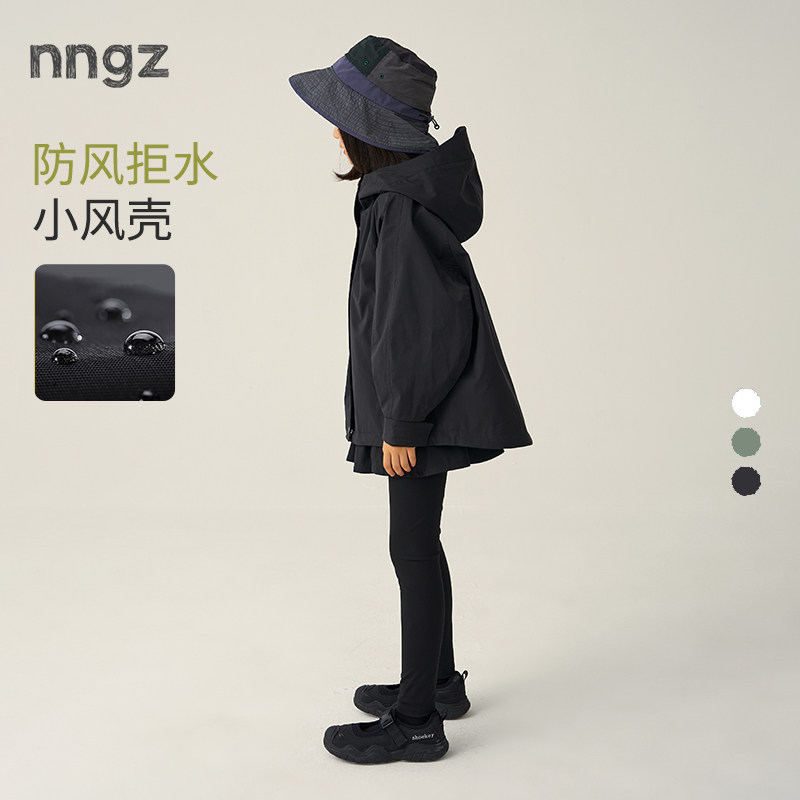 山系户外女童机能冲锋外套图片