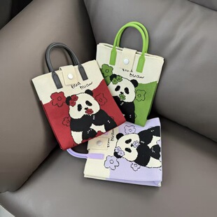 手提包新款 可爱伴手礼日常休闲百搭软橡胶手柄熊猫爷爷托特小方包