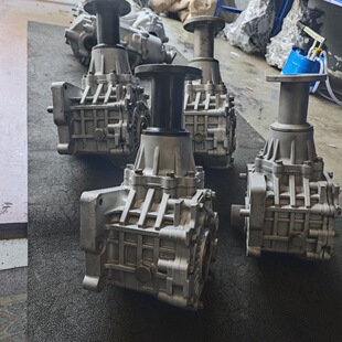 适用现代索兰托圣达菲IX35狮跑新胜达2.4差速器总成分动箱原厂