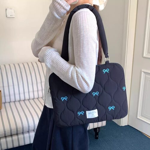 高颜值百搭单肩笔记本手提包