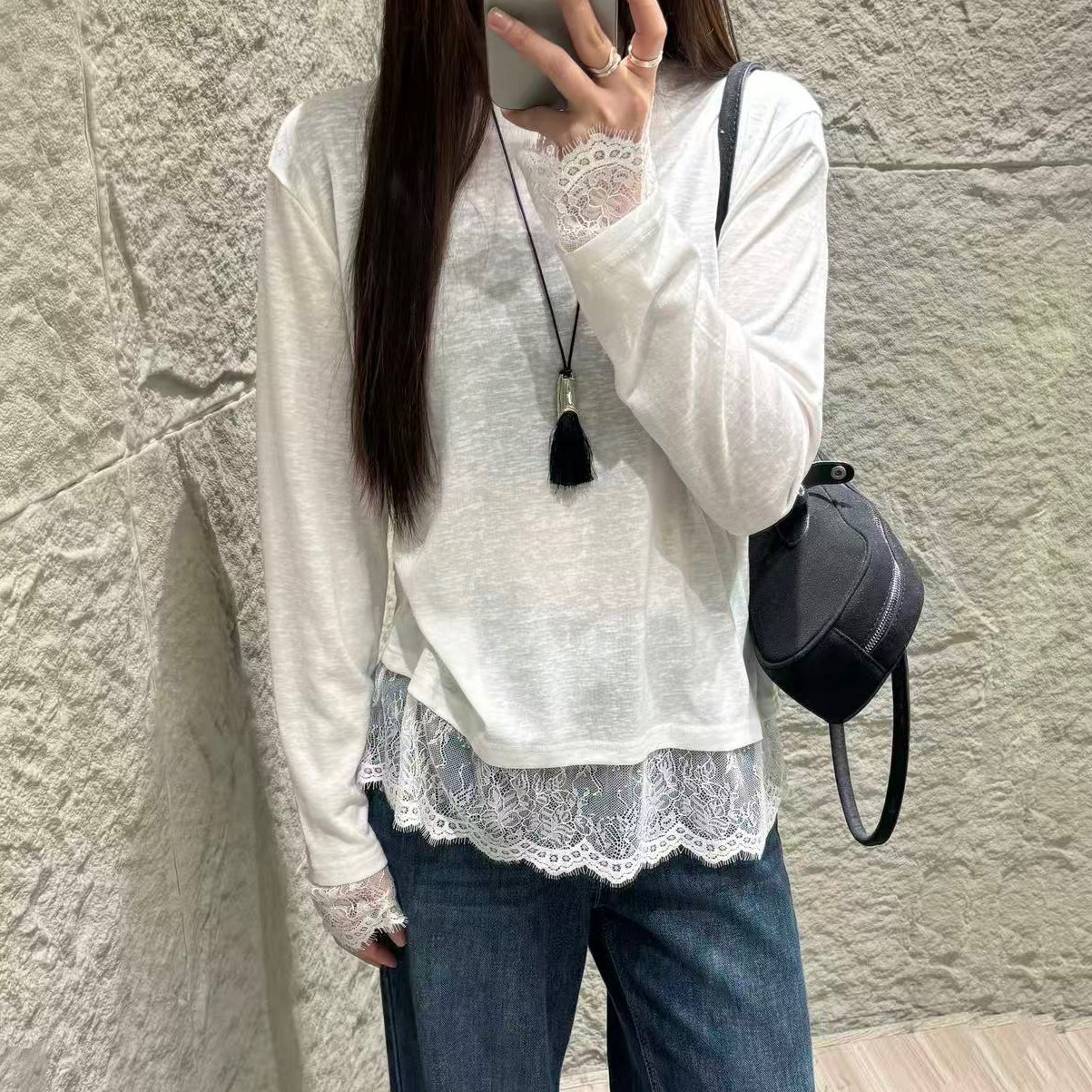 DW圆领长袖蕾丝拼接T恤女2026春秋季简约宽松内搭打底衫上衣8288