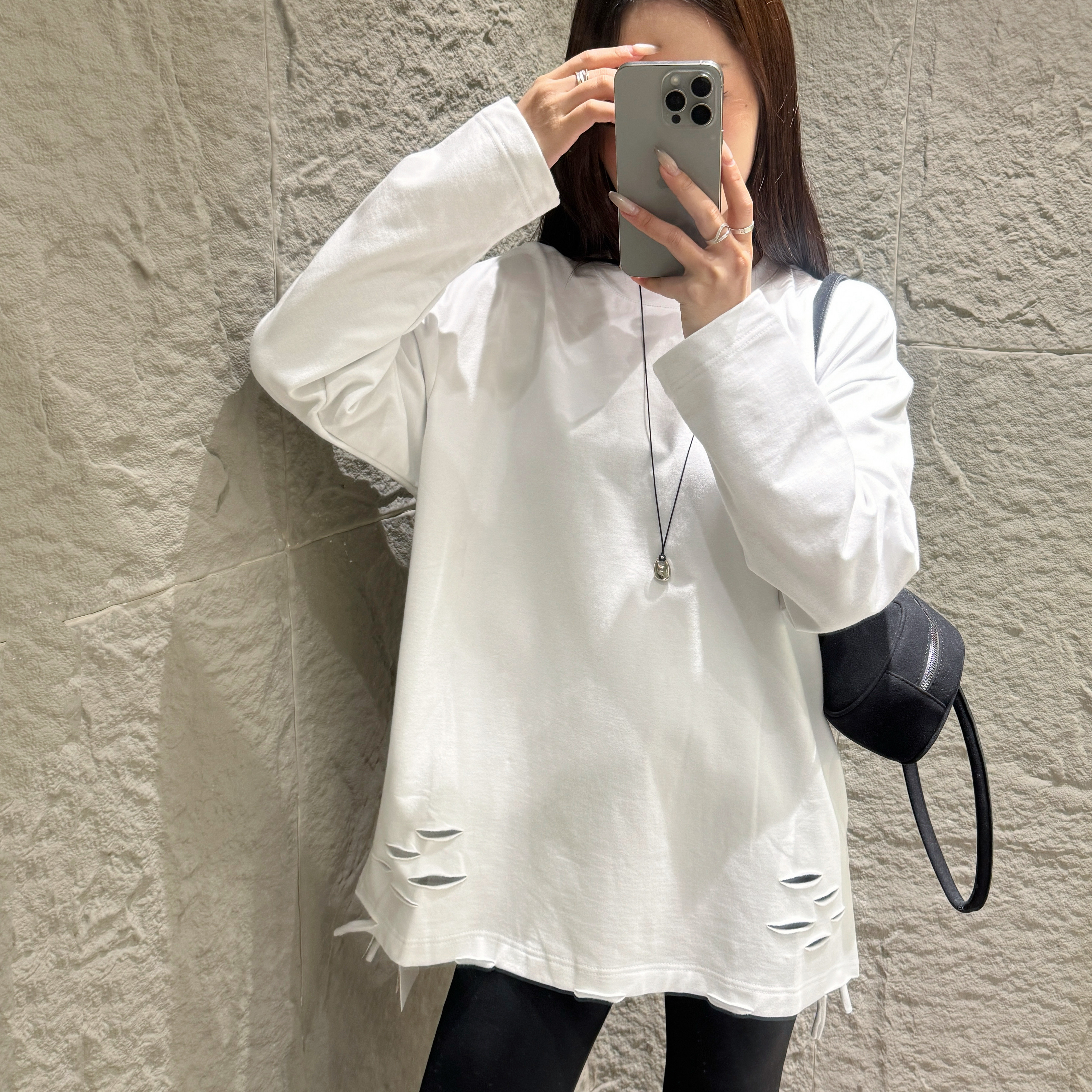 DW破洞白色加绒加厚打底衫女内搭秋冬棉质长袖t恤简约上衣7351