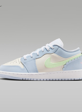 JORDAN耐克女鞋AJ1米蓝色爱心挂饰大童运动鞋低帮板鞋IB7113-403